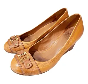 Tory Burch Womens Carnell Peep Toe Wedge Heel Leather Logo Buckle Brown Size 8.5 thumbnail 1