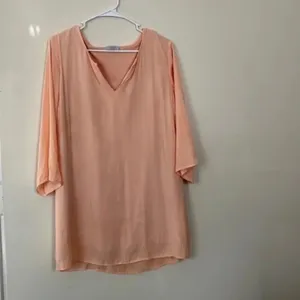 Tobi Peach Shift Dress Women Size M (Medium) thumbnail 2