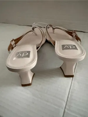 Dolce Vita Brier Thong Kitten Heel Ivory Slides Sandals Women’s Size 11 NEW thumbnail 4