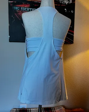 Womens sz8 Lululemon Hit It Tank Built in Sports Bra No Padding thumbnail 4