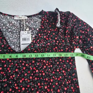 Mango‎ MNG NWT Floral Ruffle Shoulder V-Neck Mini Dress Black Red Size Medium thumbnail 7