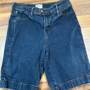 Levi's Classic Blue Denim Bermuda Shorts thumbnail 1