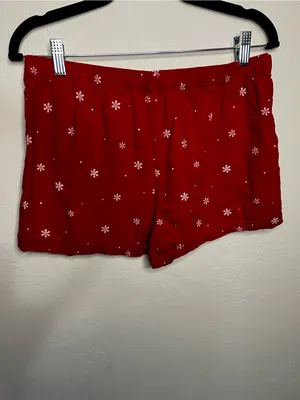 Victoria’s Secret Lipstick Red White Snowflake Short Sleeve Flannel Pajama Set thumbnail 12