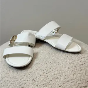 Guess White Slide Sandals with Gold Logo Accent size 8. thumbnail 3