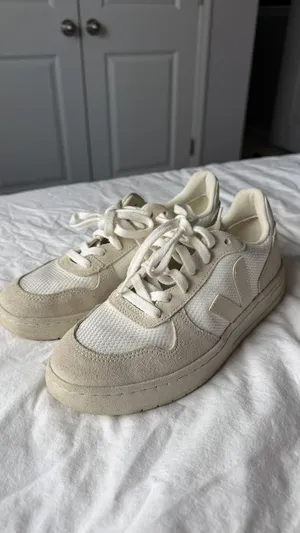VEJA V-10 Sneakers Pure Calcaire Cream Beige Suede thumbnail 2