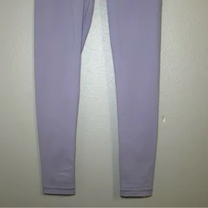 Aritzia TNA Purple Logo Mid Rise 7/8 Leggings Women’s Size Small thumbnail 4