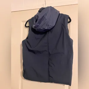 Bomboogie $252 Puffer Vest Hooded Hoodie Fall Navy Blue‎ Primaloft Nautical thumbnail 3