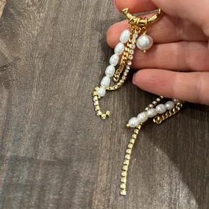 Adornia hoop earrings with drop pearls thumbnail 4
