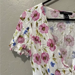 Forever 21 White Floral Short Sleeve Dress thumbnail 5