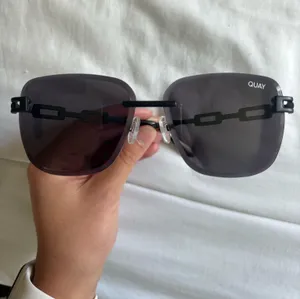 Quay Australia Sunglasses thumbnail 4