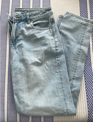 American Eagle Jeans thumbnail 1