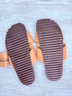 Nwt Bearpaw Women's Margarita brown leather slip on flats sandals size 11 thumbnail 4