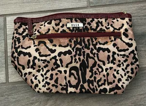 Elle leopard make up bag thumbnail 1
