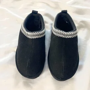 NEW Fitory Suede Black Cozy Platform Embroidered Clog Slippers / Mules US 6 thumbnail 2