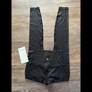 Lululemon Align High Rise 28” Shine Radiate Foil Black Size 2 NWT thumbnail 2