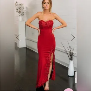 Hello Molly Svelte Lace Embroidered Maxi Dress | Red size 6‎ thumbnail 3