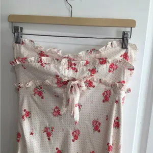 LAIT Collection Pink Floral Strapless NWT Size M, Fits like L‎ in the bust thumbnail 3