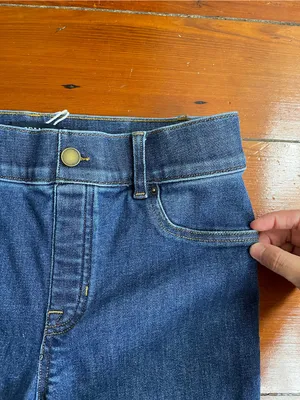 SPANX Pull On Flare Jeans Dark Wash High Rise Stretch Shaping Denim Sz M 🧡🎀 thumbnail 9