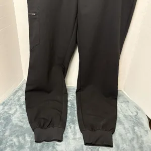 Figs Women's High Waisted Zamora Jogger Scrub Pants Black Medium thumbnail 3