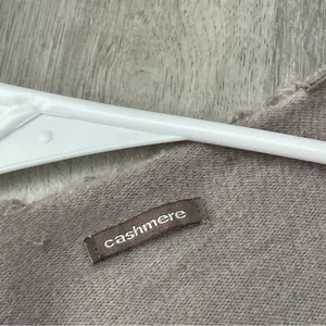 Minimalist Cashmere Cardigan crop button womens Beige (large) basic soft comfy Gray thumbnail 2