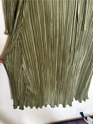 NWT Hello Molly‎ Sage Green Ribbed Plunge V Neck Long Sleeve Midi Dress Size 4 thumbnail 5