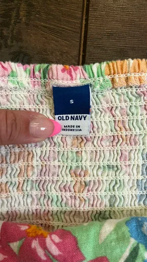 Old Navy Romper Floral thumbnail 3