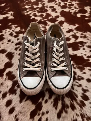 Classic‎ Low-Top Converse Sneakers - Gray thumbnail 2