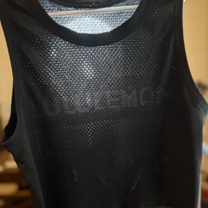 Lululemon spell out black tank 17 inches pit to pit. Preloved thumbnail 5