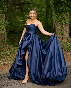 Sherri Hill Prom Dress 57778 thumbnail 1