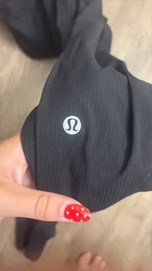 Lululemon Joggers thumbnail 4
