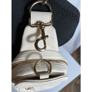 Universal Threads Crossbody Bag Womens Small Light Beige Zip Pockets Adjustable thumbnail 5