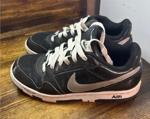 Nike‎ Air Black Sneakers Size 7 thumbnail 1