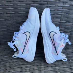 Nike Downshifter 12 Womens Running Shoes White Pink Sz 6.5 thumbnail 6