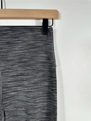 Lululemon Align Pant 25” Wee Are From Space Dark Carbon Ice Grey‎ Size 6 thumbnail 7