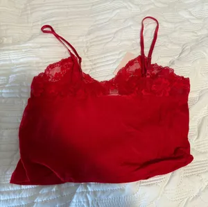 Victoria's Secret NWT Lace Red Tank Top thumbnail 6