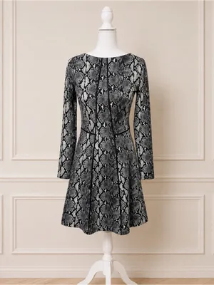 NWOT Michael Kors Snake Print Fit & Flare Dress Size 2 Black Gray Long Sleeve thumbnail 2