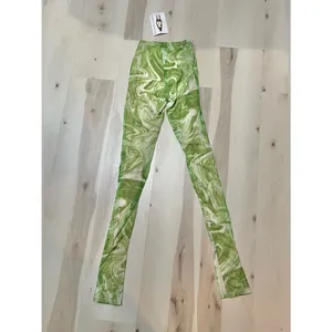 Naked Wardrobe NWT Women Small Green White Marble Swirl Print Mesh Leggings thumbnail 3