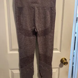 Victoria Secret seamless leggings size large thumbnail 2