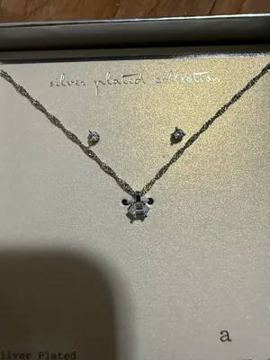 a new day Silver Clover Pendant Necklace - Silver thumbnail 2