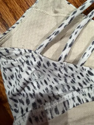 Lululemon Sports Bra thumbnail 5
