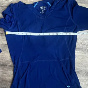 Mountain Hardwear Women’s Blue Long sleeve Hiking Top Size Lg 🔲 thumbnail 8