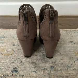 CL by Laundry wedge ankle boots thumbnail 5