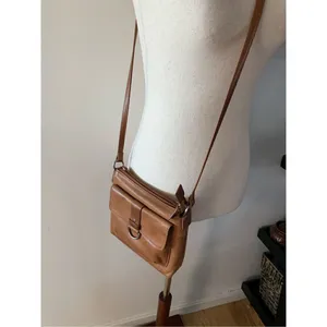 FOSSIL Brown Leather Crossbody Bag/Purse/Satchel, Non-Adjustable Strap thumbnail 6