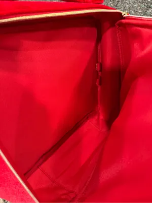 Estee Lauder Train Case Bag 2023 Limited Edition -Red Velvet w/Handle & Gold Tag thumbnail 5