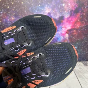 Brooks Adrenaline GTS Women Sz 8 D Black/Purple Athletic Sneaker ​​Running Shoes thumbnail 2