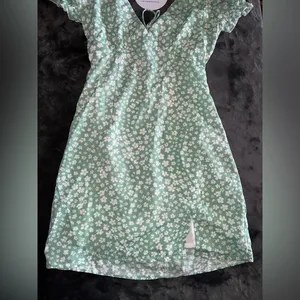 Princess Polly Kasey Mini Dress in Green Size 2 New with tag thumbnail 13