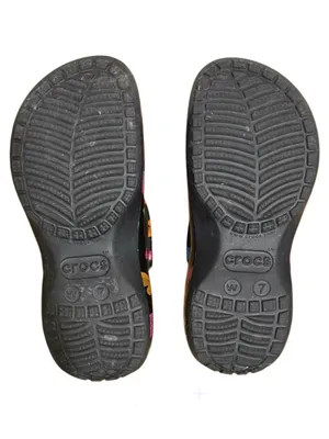Crocs Classic Platform Graphic Clog Butterfly Black Multicolor Women’s 7 thumbnail 5