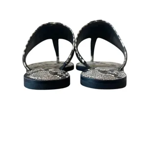 Tory Burch Leigh Thong Sandals 8.5‎ Roccia Snakeskin Black Logo thumbnail 5