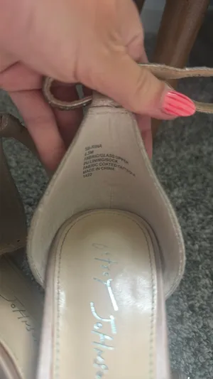 Betsey Johnson heels thumbnail 5