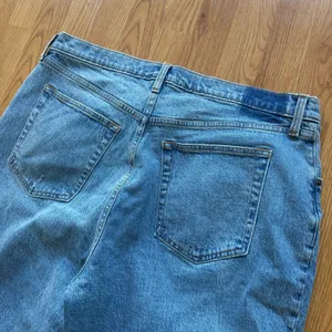 Abercrombie & Fitch Curve Love Ultra High Rise 90s Straight Jean Size 34 thumbnail 8